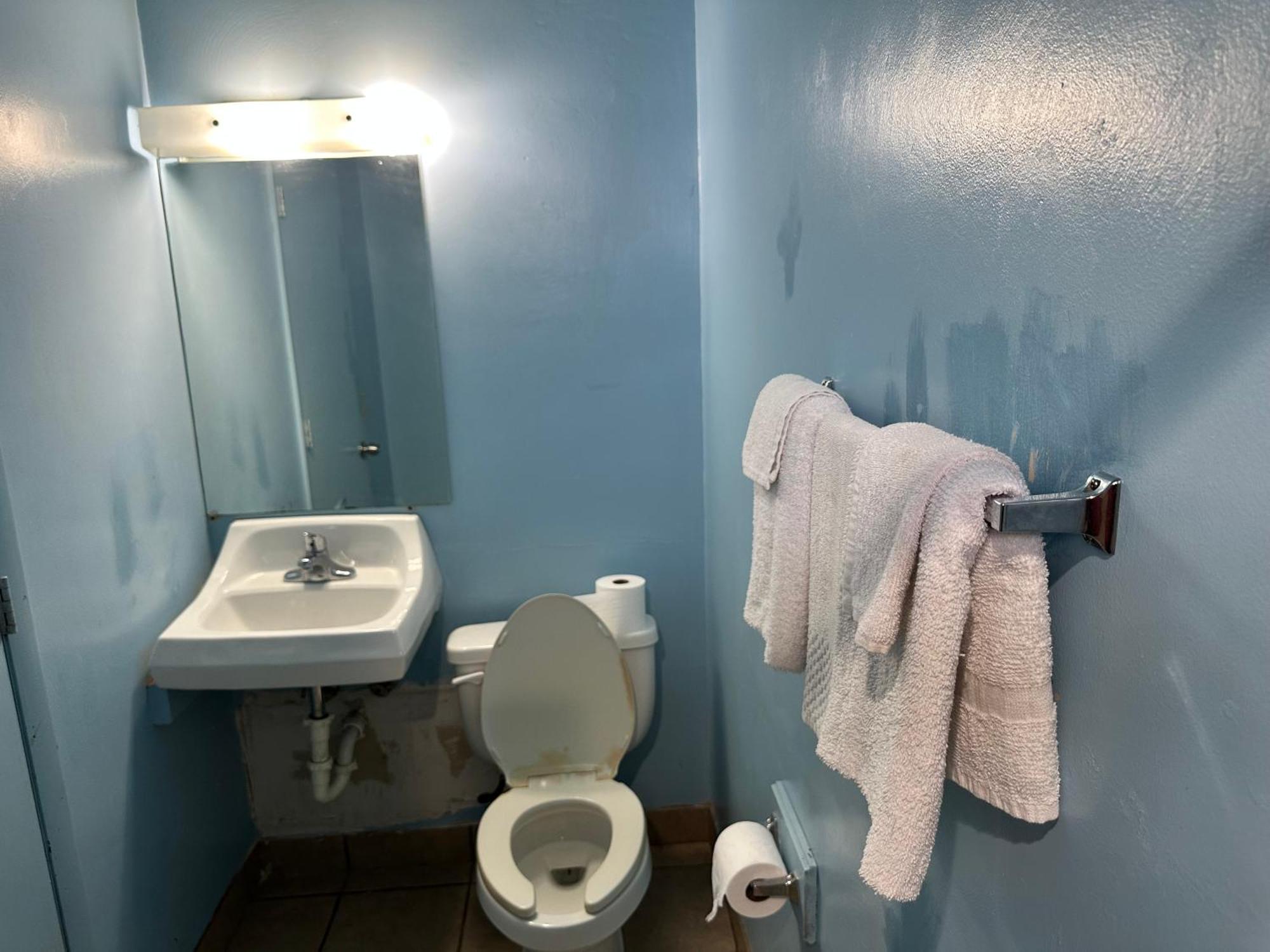 Westgate Manor Motel Austintown & Youngstown Ohio Esterno foto