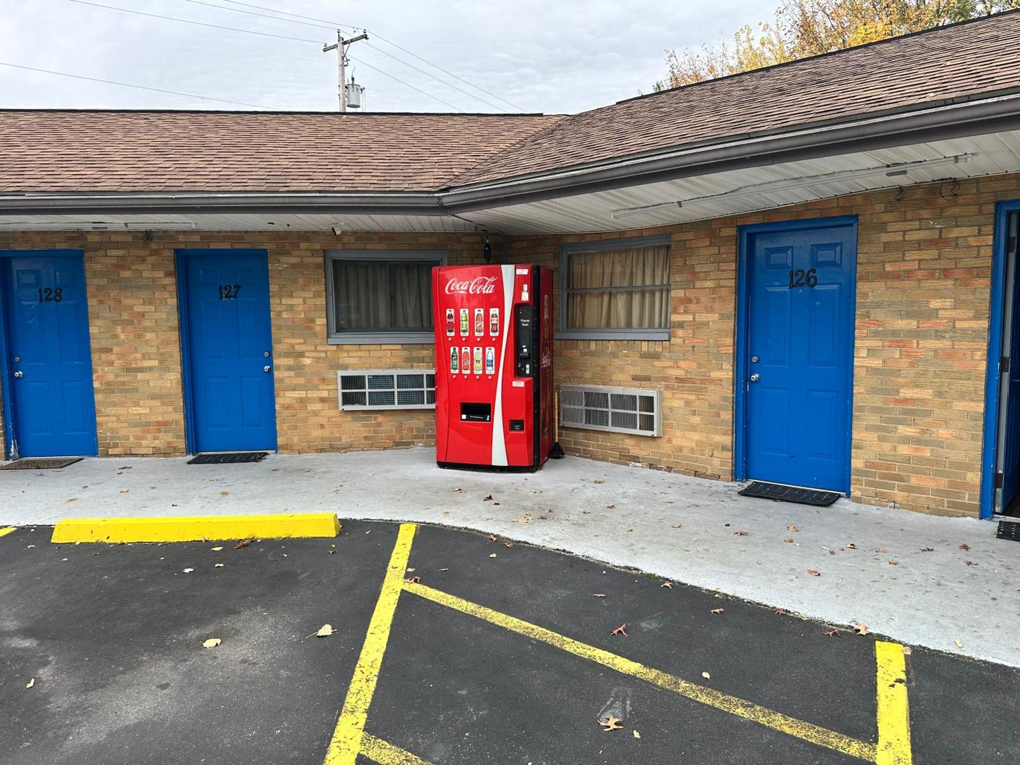 Westgate Manor Motel Austintown & Youngstown Ohio Esterno foto